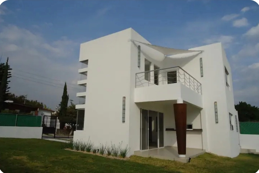 CASA OAXTEPEC CON JARDÍN AMPLIO Y ALBERCA