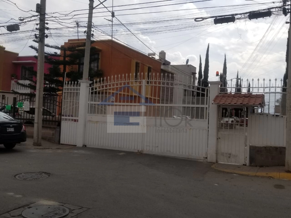 CASA EN EDO MEX TULTEPEC 3 RECAMARAS EXCELENTE CONSTRUCCION