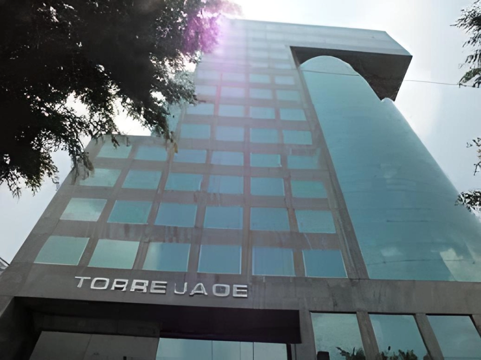 Torre jade oficinas amuebladas y virtuales 