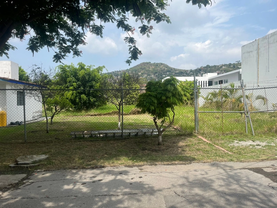 terreno en fraccionamiento Tamoanchan Jiutepec Morelos