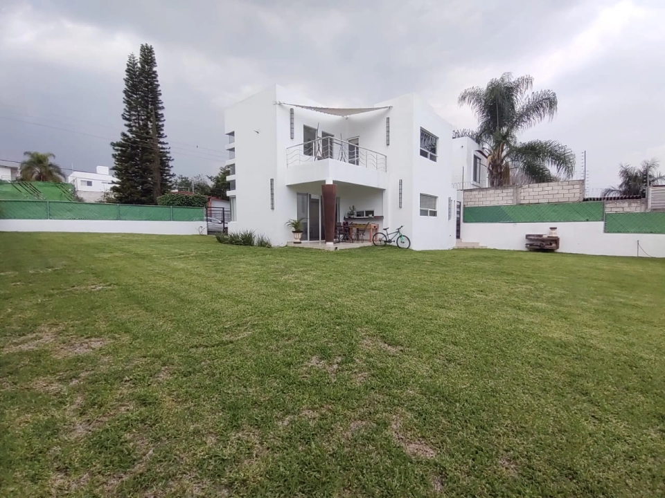 Casa minimalista con alberca, minimalista, Oaxtepec 