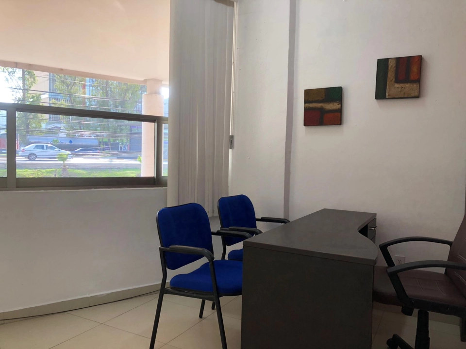 ¡Oficina Ideal para Profesionales en Ciudad Granja, Zapopan
