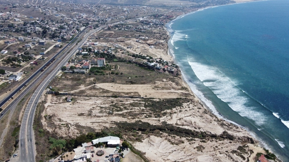 Venta de Terreno Comercial en Puerto Nuevo, Rosarito, 4.5HA