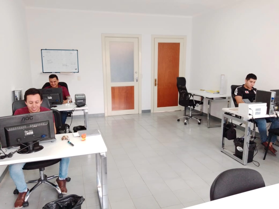 Amplia oficina para 7 personas en zona chapultepec