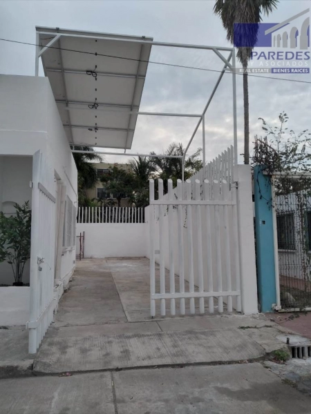 Ixtapa Pelicanos I Casa en Venta 2 recamaras y paneles 