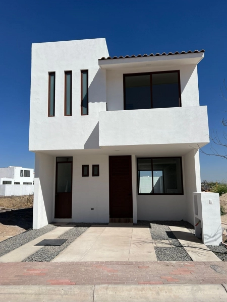 En venta excelente casa en condominio 