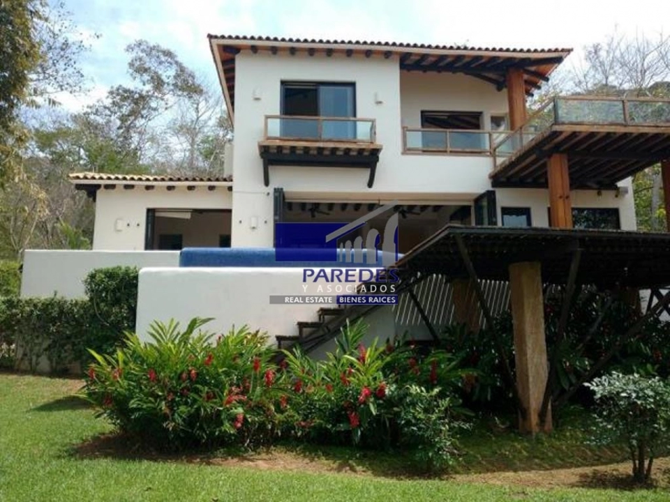 C102 Casa en venta en Amarara Ixtapa DÓLARES