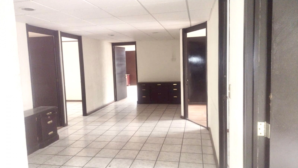Oficina en renta sobre Av. Juárez