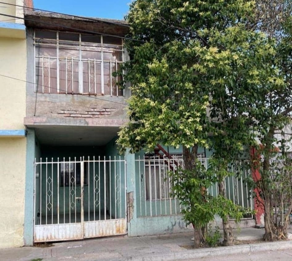 Casa amplia en Lopez Portillo