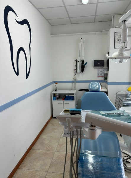 Consultorio dental completamente equipado
