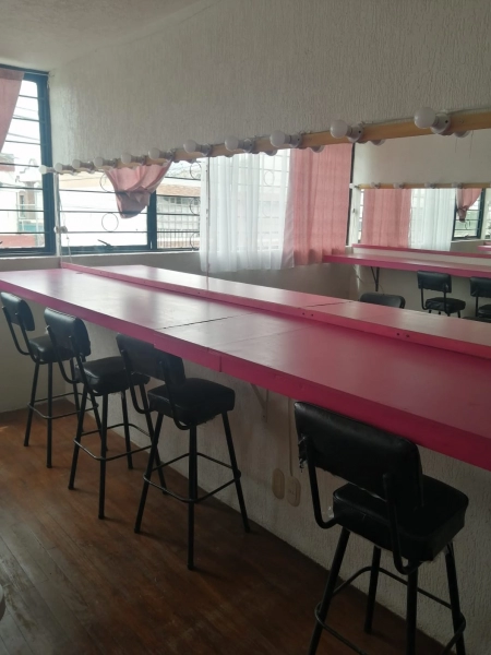 SALA DE BELLEZA- para clases, servicio