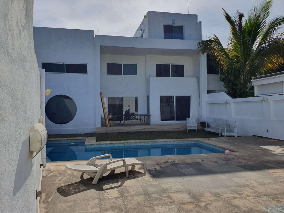 CASA VENTA EJIDO ACAPANTZINGO CUERNAVACA