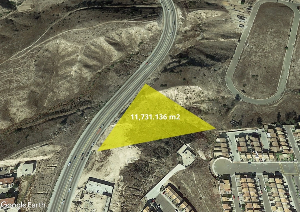 Venta de Terreno Ind. de 11731m2 en San Antonio, Tijuana.