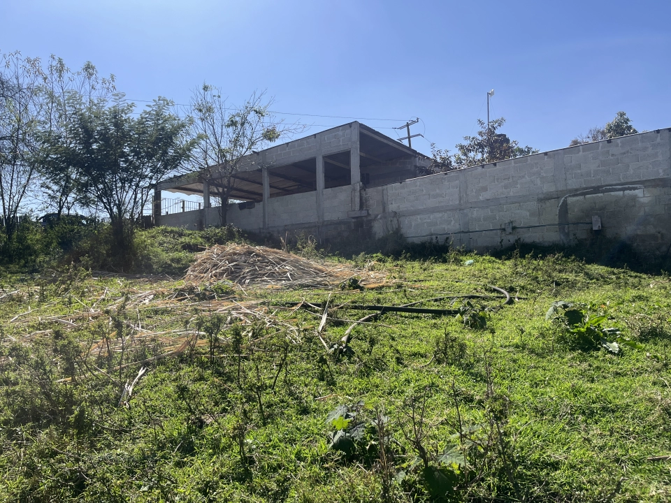 TERRENO CERCA DE LA CARRETERA