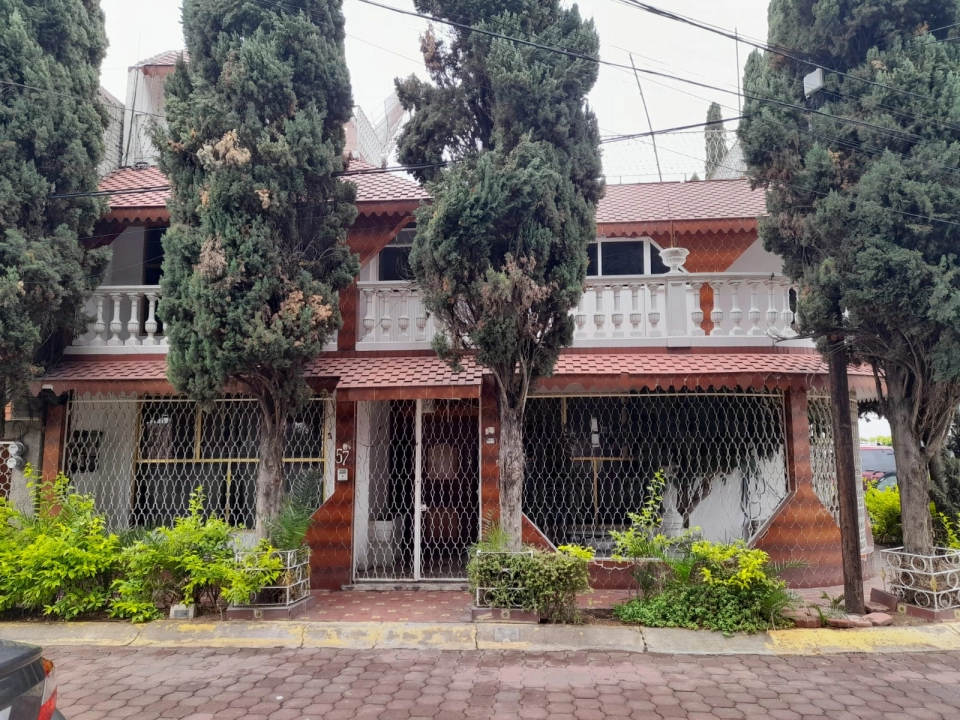 Venta de casa en privada