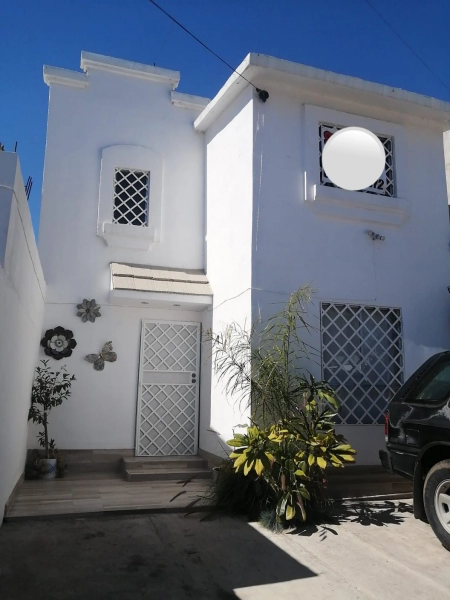 CASA EN VENTA EN VILLAFONTANA, TIJUANA  B.C.