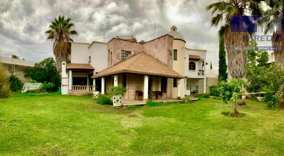 Casa en venta 4 recámaras, Río Florido (Av.Cointzio) Morel