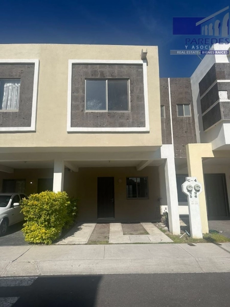 QC102 Casa en venta 3 recámaras, Ciudad del Sol, Querétaro