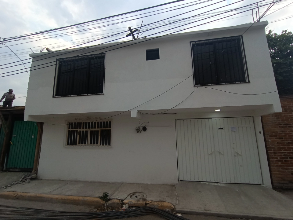 VENTA DE CASA REMODELADA, ZONA VALLE DE CHALCO