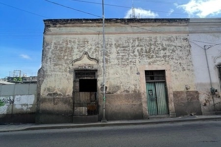 VENTA DE CASA PARA REMODELAR EN EL CENTRO DE MERIDA 