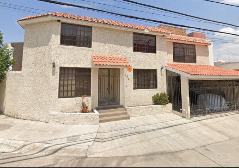 HERMOSA CASA EN VENTA DE REMATE EN SAN LUIS POTOSI