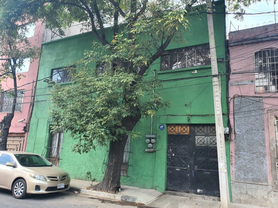 GRAN OPORTUNIDAD EDIFICIO CON VIVIENDAS EN VENTA