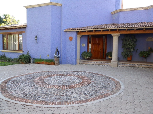 Excelente casa en venta estilo Mexicano en Jurica