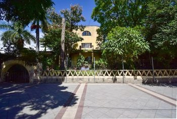 Villa Colonial en Venta Chapala