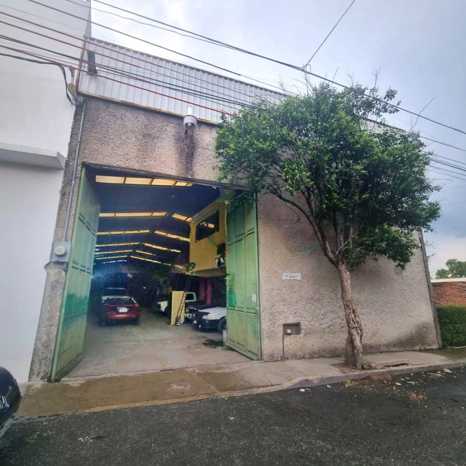 BODEGA EN VENTA EN SAN CAYETANO