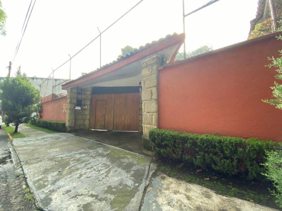 SE VENDE BONITA CASA EN CONDOMINIO EN NAUCALPAN 