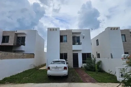 VENTA DE CASA EN LOS HEROES MERIDA YUCATAN 