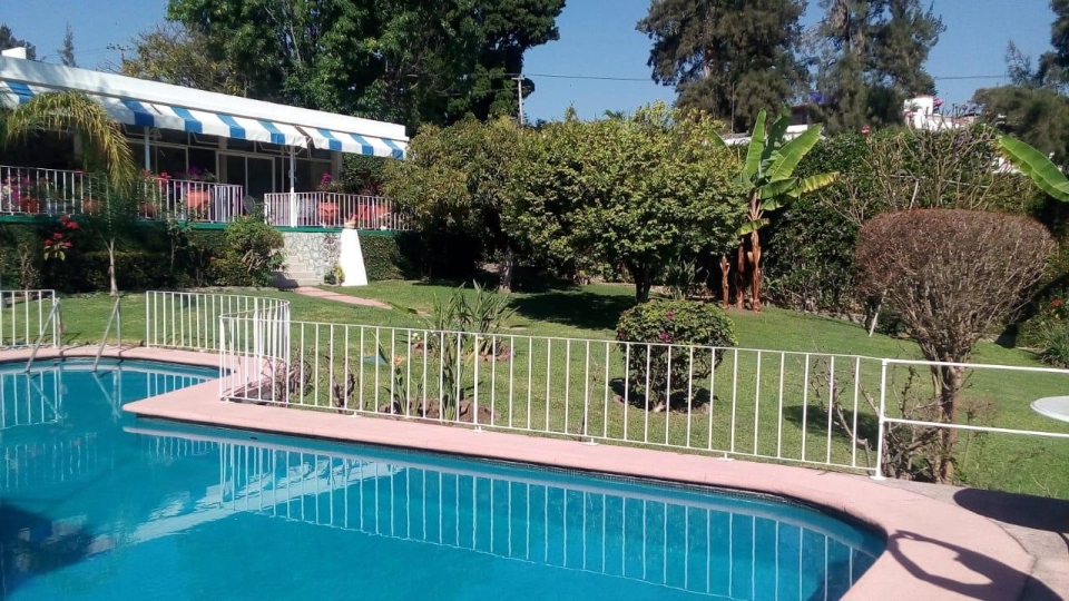 Col. Delicias en venta bella casa un nivel hermoso jardin