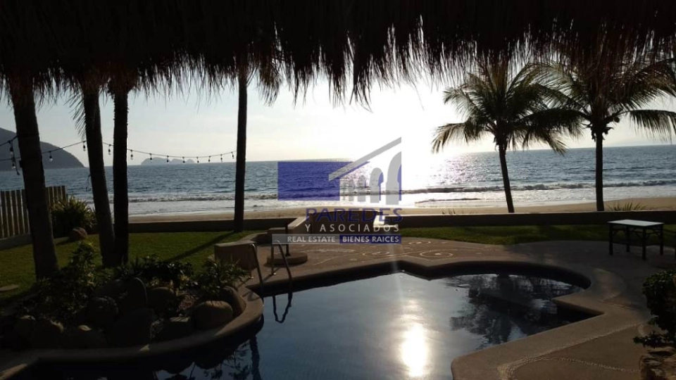 R301 Residencia con playa Venta 4 recamaras Barra de Potosi