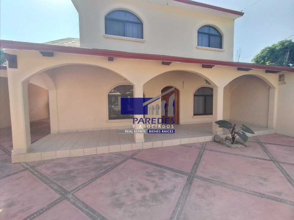 Coacoyul zona Zihuatanejo, casa en Venta 5 recámaras 