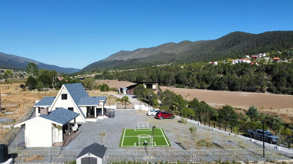 CABAÑA en San Antonio de las Alazanas, Arteaga