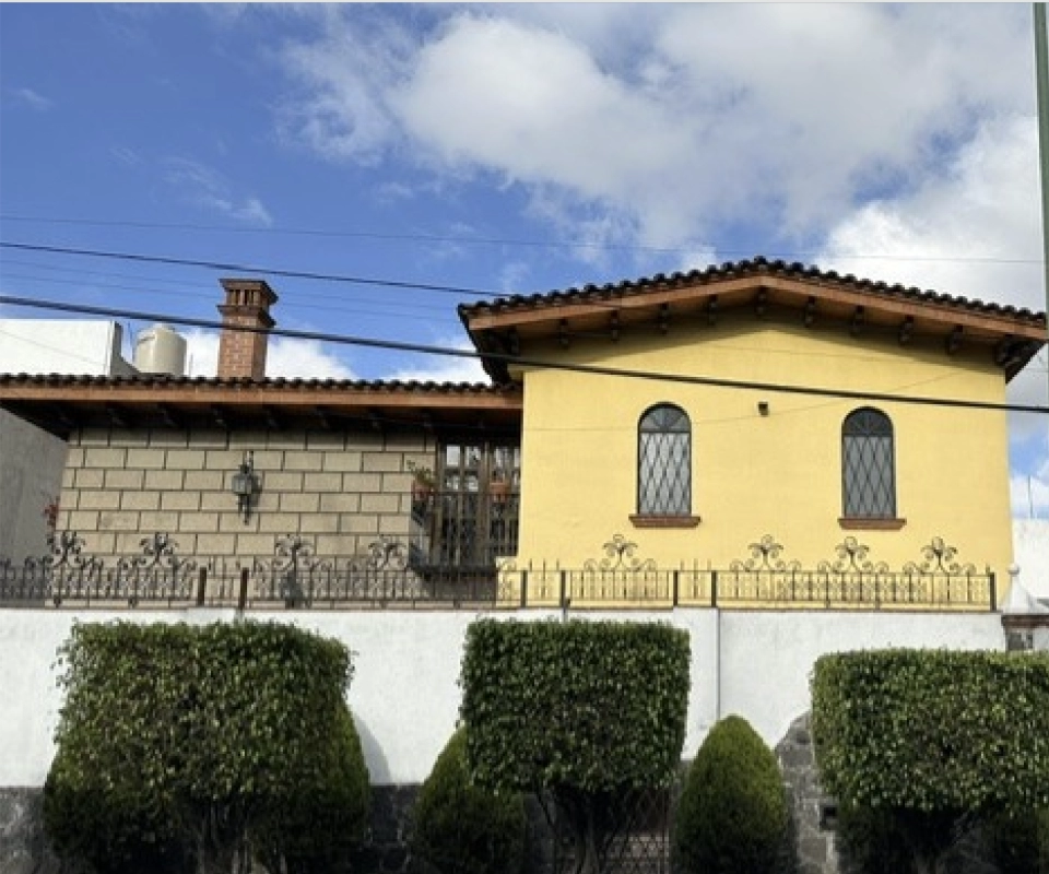 Hermosa casa estilo colonial en RENTA, zona sur CDMX.