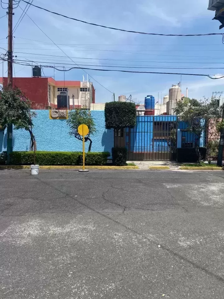 CASA EN RENTA, MUCHA SEGURIDAD