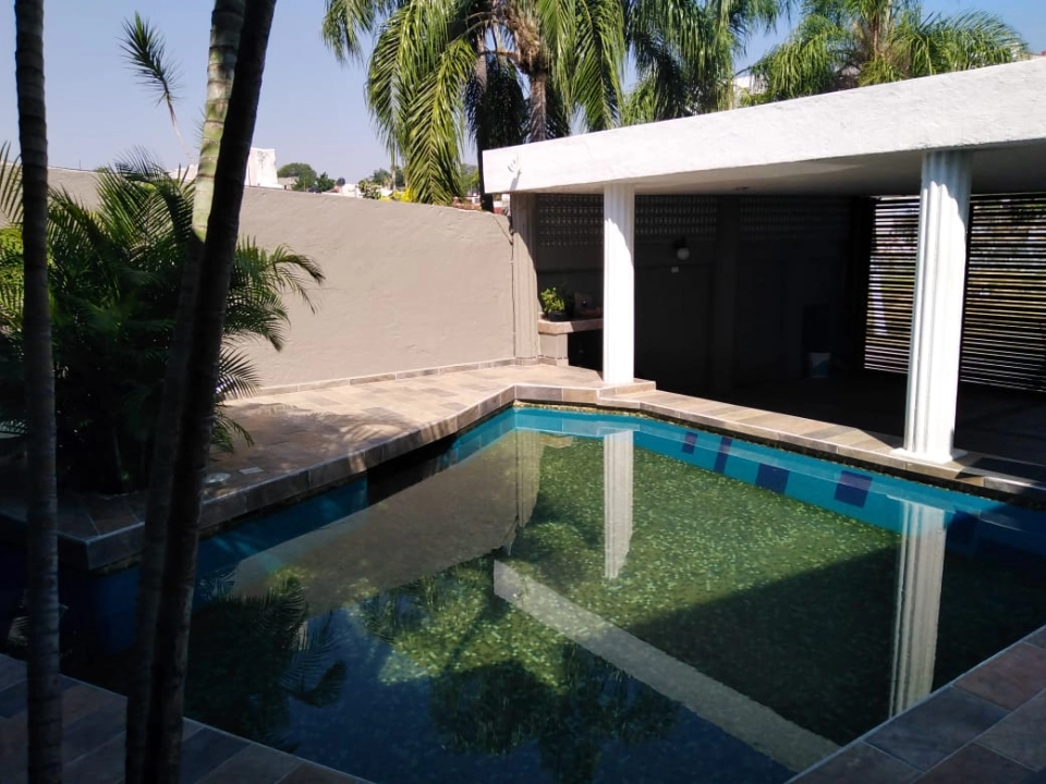 CASA ESTILO MEDITERRANEO CON ALBERCA EN PALMIRA CUERNAVACA