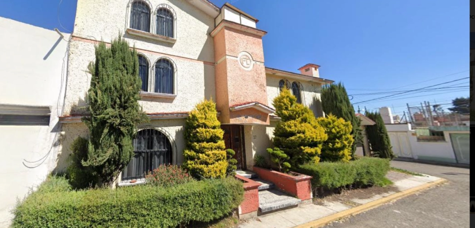 HERMOSA CASA EN VENTA DE REMATE EN METEPEC EDOMEX