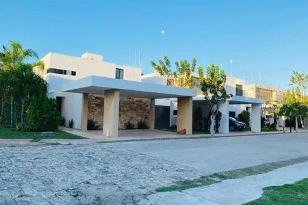 RENTA DE CASA EN PRIVADA EN CONKAL MERIDA YUCATAN 