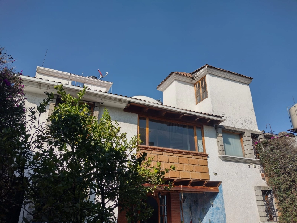 SE RENTA BONITA CASA EN CUAJIMALPA