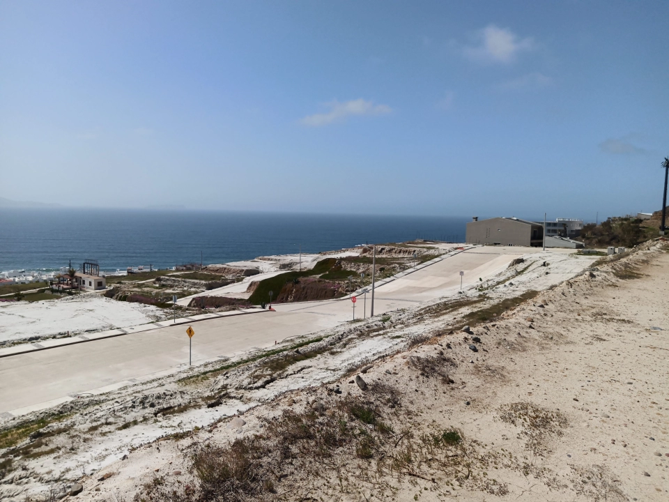 Lote de 502 m2 en con vista al mar en Del Mar Residencial