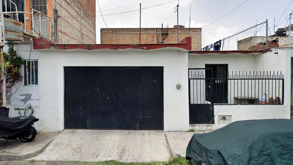 CASA ADAPTADA COMO TALLER O BODEGA, LOMA BONITA EJIDAL. 354m