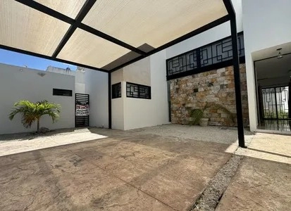 VENTA DE CASA  CON PISCINA EN REAL MONTEJO MERIDA YUCATAN 