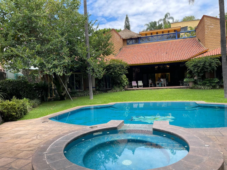 RENTA EXCELENTE RESIDENCIA EN CUERNAVACA