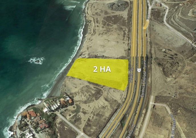 Venta de terreno de 2 Ha en Rosarito frente al mar.