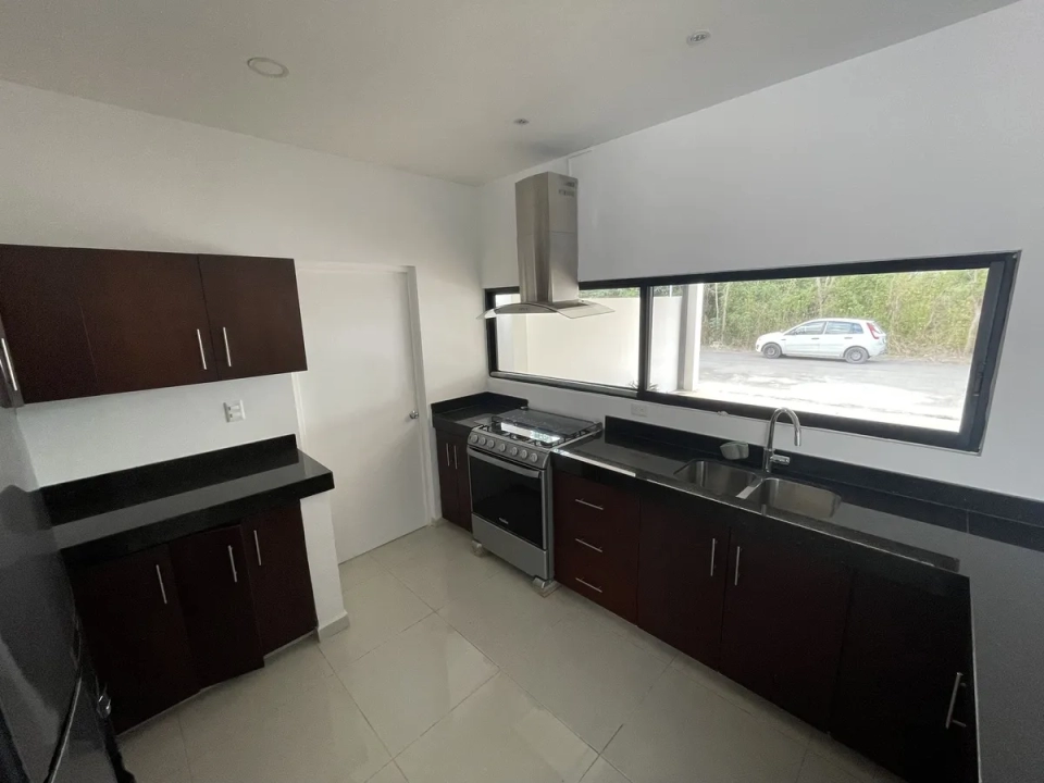 VENTA DE CASA AMUEBLADA EN CONKAL MERIDA YUCATAN 